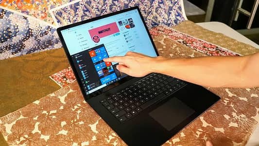 Microsoft Surface Laptop Touch 4K Display | Core i5 10th Gen LPDDR4X