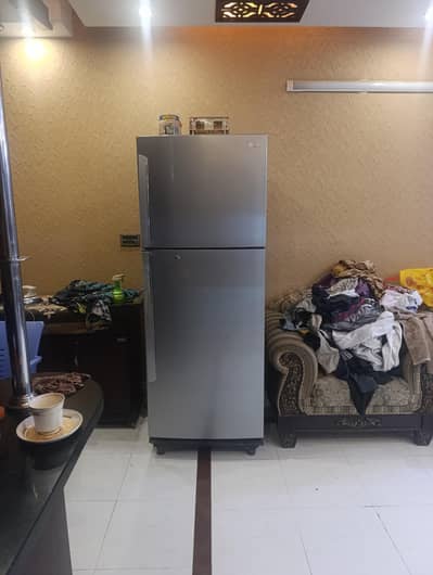 LG full size refrigerator