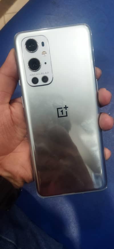 One plus 9 pro 12/256