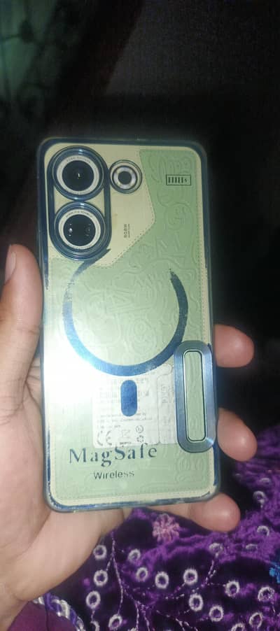 Tecno Spark 20 Urgent sale 10.9 condition Price Fainal 30K.   8+8+256