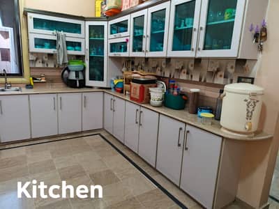 3 Bed DD, 2nd floor with roof, Block-2, Gulshan e iqbal.