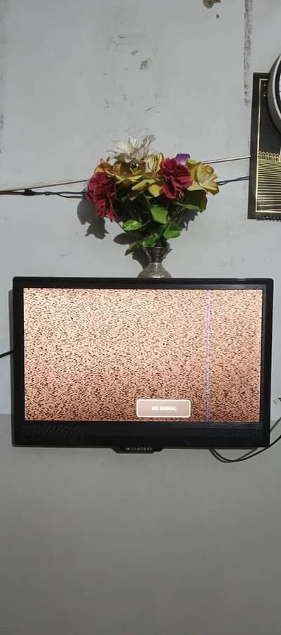 SIMPLE LED TV
