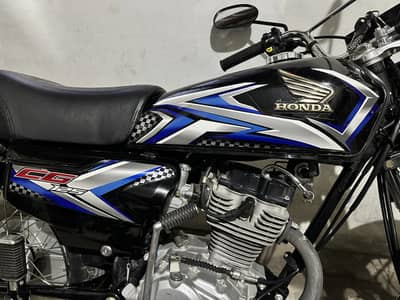 Honda CG 125 Black 24/25