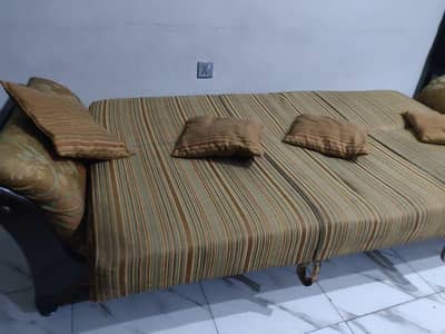 seater sofa combed, 2&3 seater velvet with cousins like new, 2 genraz