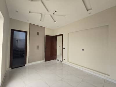 Studio, 1 Bed 2 Bed Luxury Apartments For SALE