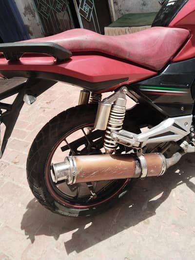 2020 model in good condition, tyre is  good. self start.