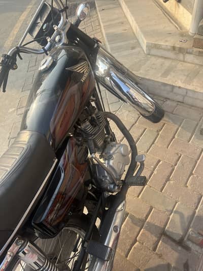 CG 125 sale all original bike.  final price ha ye