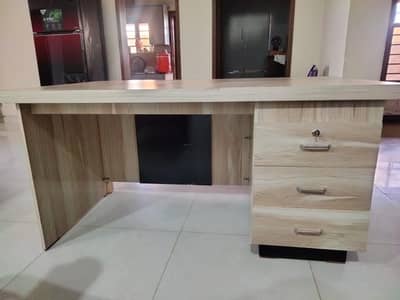 New Office Table for sale
