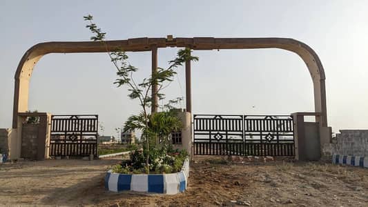 120 SQYRDS RESIDENTIAL PLOT AVAILABLE IN GOOD LOCATION