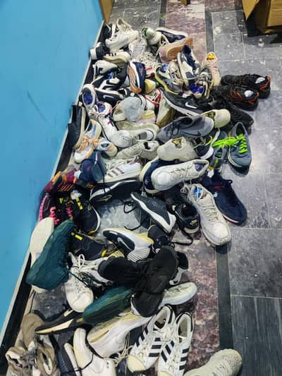 BRANDED SHOES,NIKE,PUMA,JORDAN,ADIDAS WHOLE SALE