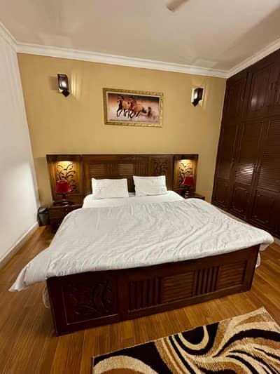 Short time 1bed ROM full furnished apartments safe and scour 100%coupe allow