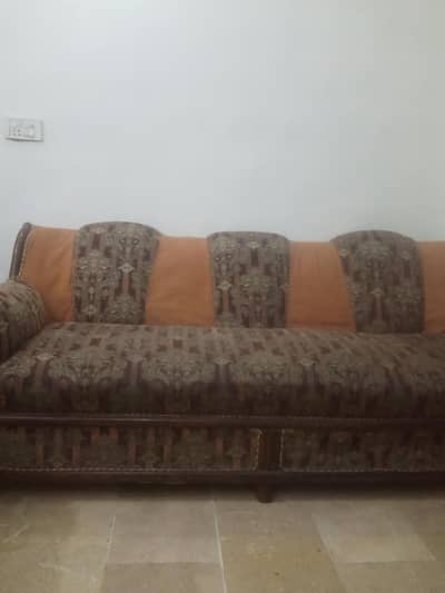 5 seater sofa in good condition