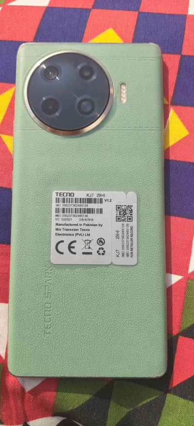 only mobile and charger con 10/9.5 all ok 8/256