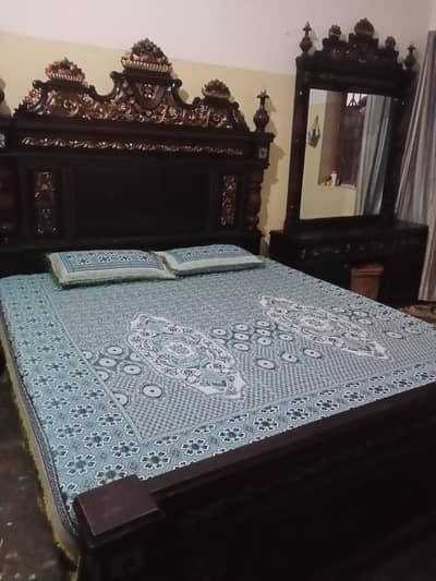 bed and dressing table