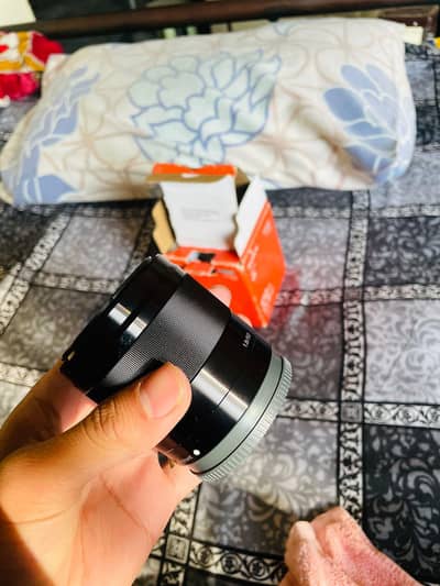 SIGMA 50MM 1.8 CROP BODY