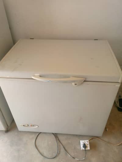 waves deep freezer all ok lo or use karo good candtion child cooling