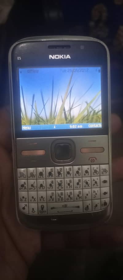 Nokia e5 3g  wifi 5mp camera l sim pta approved memory card supported