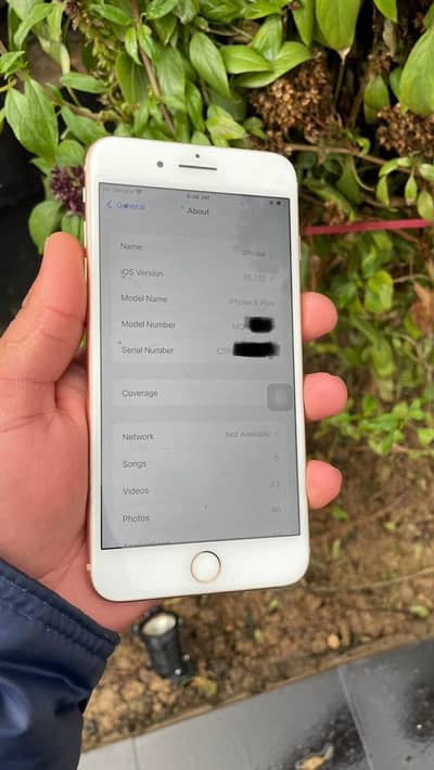 EXCHANGE POSSIBLE HA.   IPHONE 8 plus há simple non pta 64GB