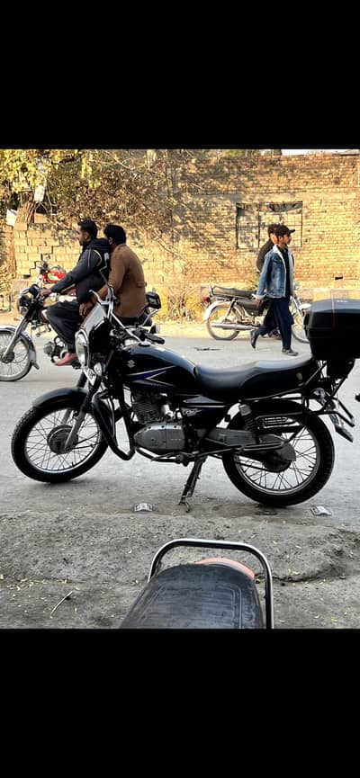 Suzuki GS150 2012 model