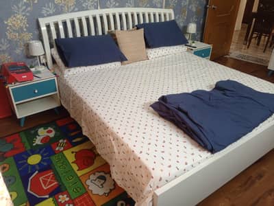 7 pieces bedroom set for sale in a good condition