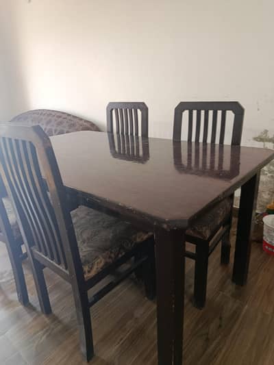 Dinning Table with 6 chairs
