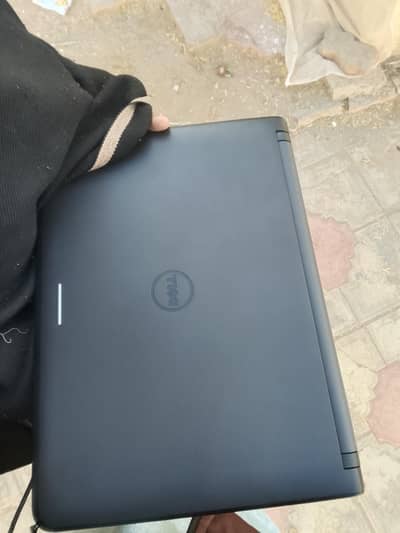Dell core I 5 4th generation with touch screen 128 SSD and 4 gb ram