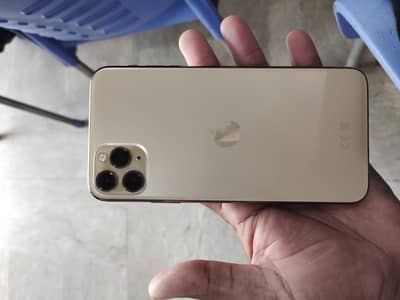 Iphone 11 pro Max. 64gb Factory unlock. 10by10 Condition.