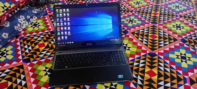 laptop for sale urjent location khurrainwala