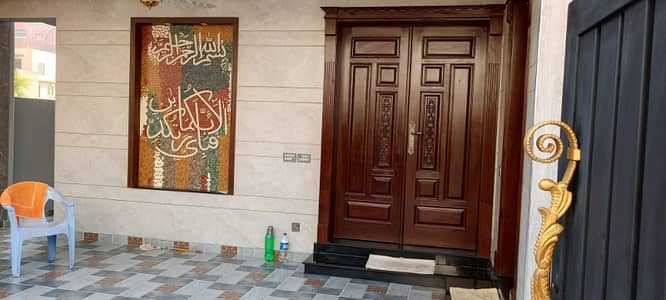 10 Marla brand new 2nd floor available for rent in lda avenue 1 Lahore