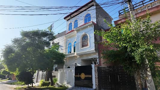 Prime Location 3 Marla House For sale In Lahore