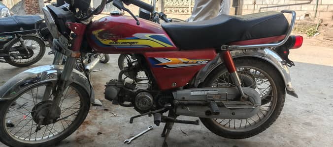 Honda 70 2013 model hai