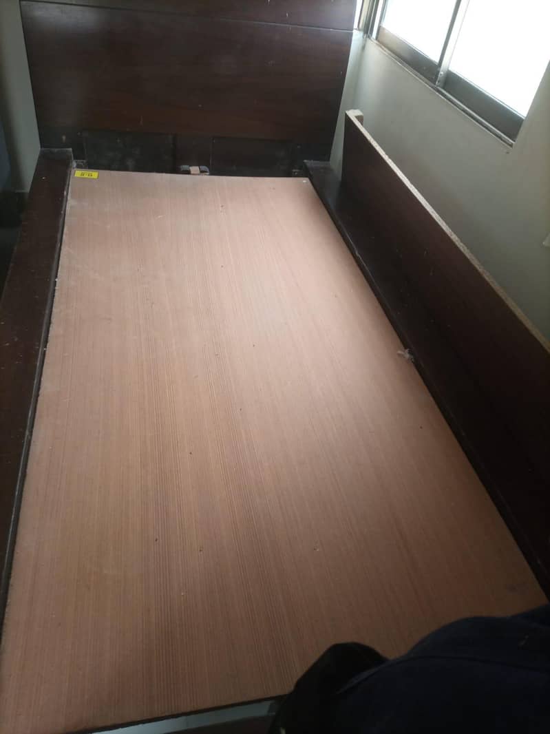 SINGLE BED 6