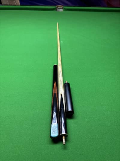 LP 3 Piece Cue 6 months used
