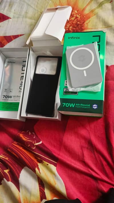 infinix note 40 pro 12 /256