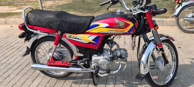 honda cd 70 red colar bilkul ni hy
