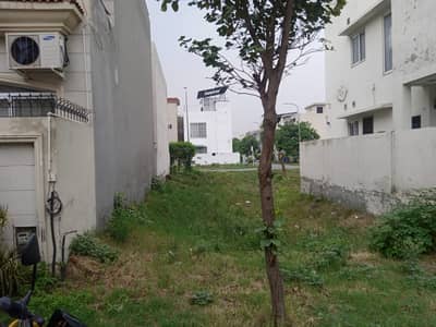 5 Marla Plot no C 353 Facing Park for Sale