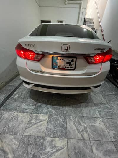 Honda city 1.5 Bumper to bumper genuine  1 st owner Zero meter car