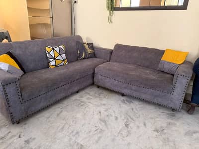 L-shape 5 seaters sofa