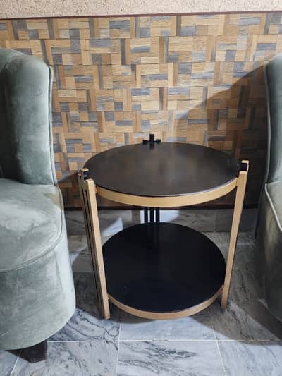 Sofa chair with table