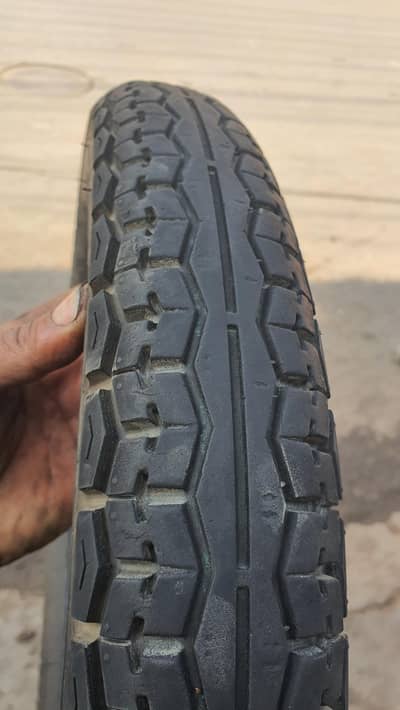 panther tyre for seal only one month use