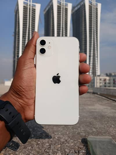 iphone 11 64GB White 10/10 condition lush