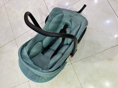 2-IN-1 BABY CARRIER & CAR SEAT – 0–18 MONTHS tinnies brand