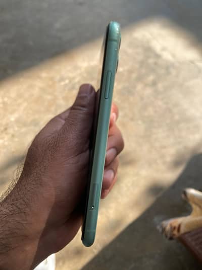 I phone 11 jv battery health 84 128 gb price 52 Thousand