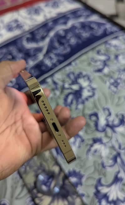 iphone 12 pro 256gb non pta fectory unlock dubai se aya