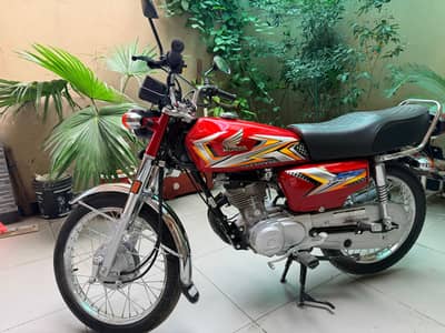 Honda 125 Brand New - Islamabad Registered