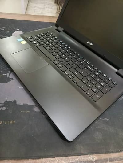 Acer Aspire P276 Core i7 4th Gen 8GB Ram 128GB SSD 2GB NVIDIA 17"Disp