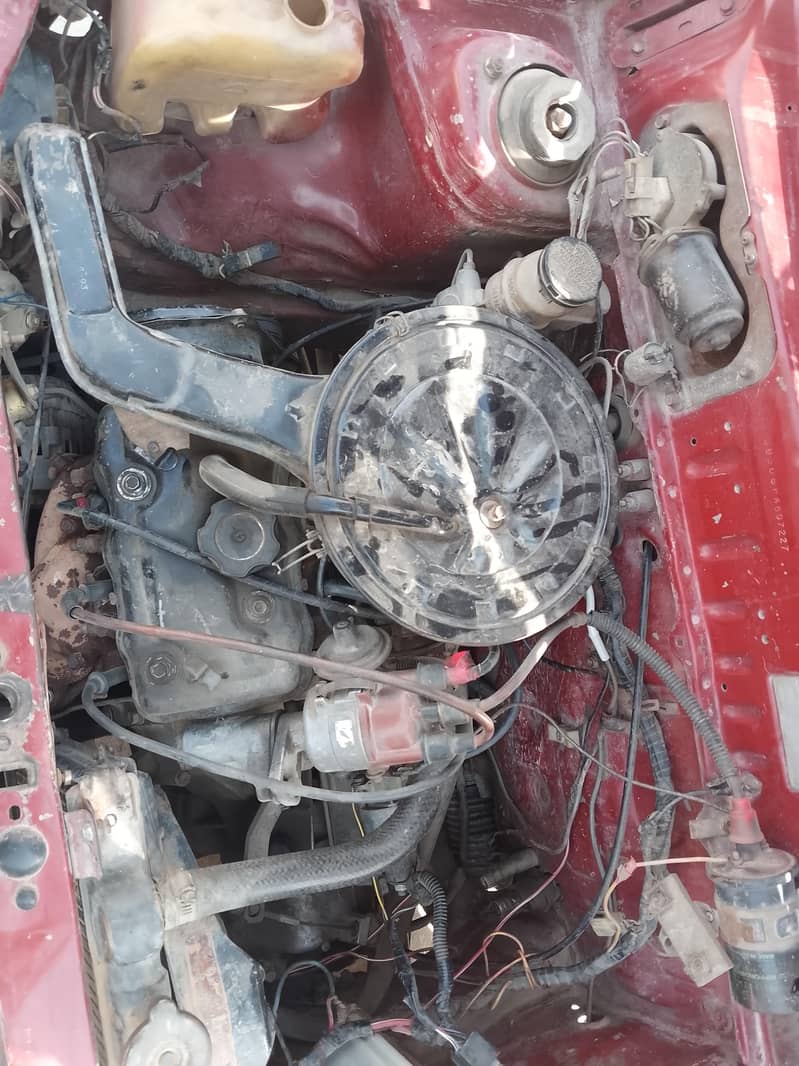 السلام علیکم گاڑی بھائی فار سیل ہے اندر باہر سے رنگ ہوئی ہوئی ہے 1