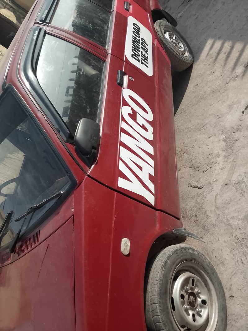 السلام علیکم گاڑی بھائی فار سیل ہے اندر باہر سے رنگ ہوئی ہوئی ہے 8