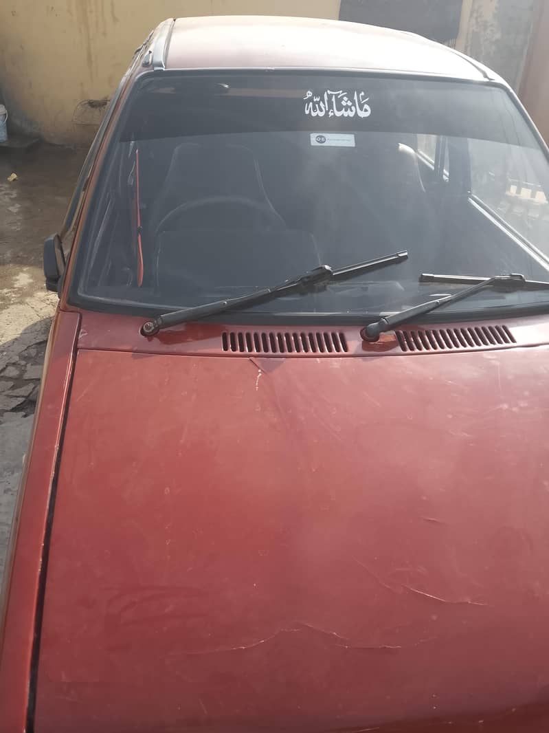 السلام علیکم گاڑی بھائی فار سیل ہے اندر باہر سے رنگ ہوئی ہوئی ہے 9
