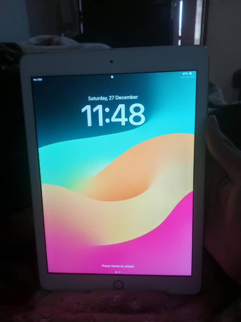 iPad . 6 Generation 0